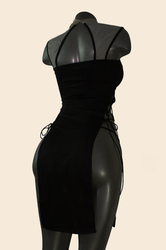 Disfraz de monja tipo lencería con vestido negro y tiras laterales, vista trasera - Lunatik