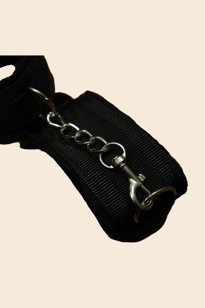 Esposas BDSM Acolchadas con Cadena