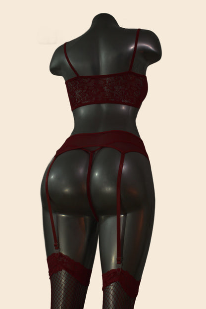 Conjunto de lencería de encaje y malla con liguero, medias y guantes, color rojo, vista trasera - Lunatik